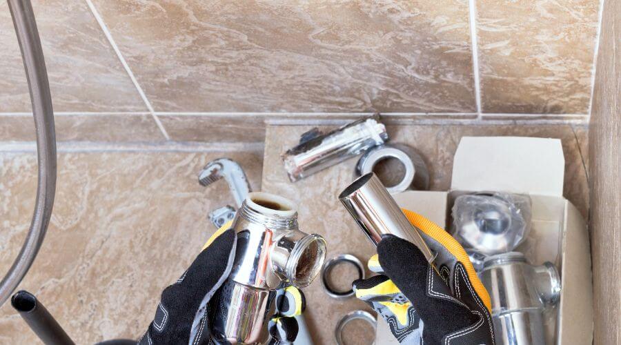 Professional gutter cleaning in Florence, AL